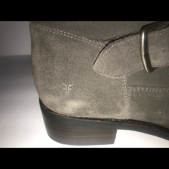 FRYE - HANNAH ENGINEER SMOKE ANKLE BOOT SZ 8.5 - Picture 6 of 8